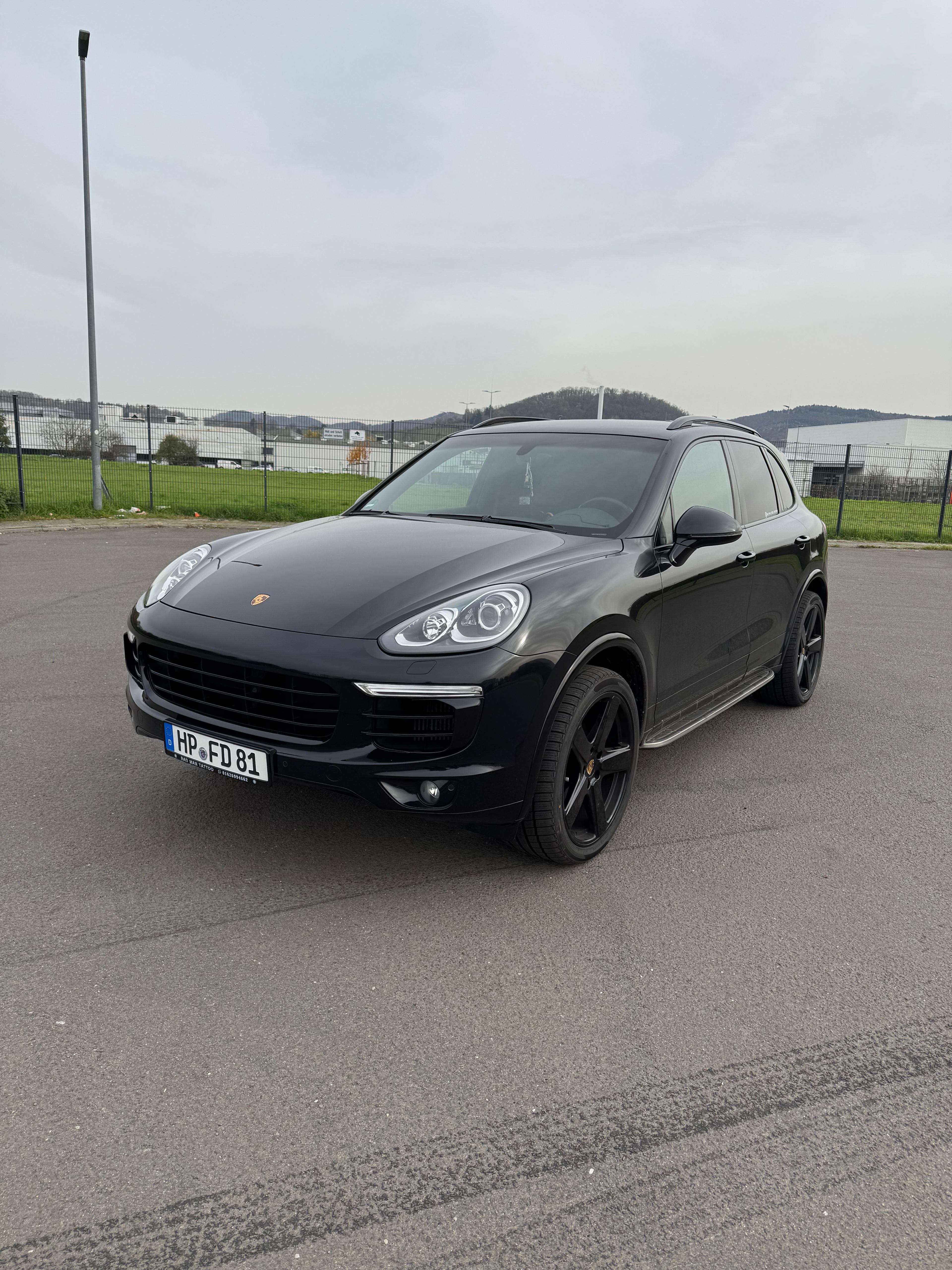 Porsche  Cayenne 